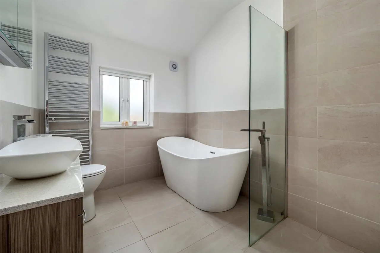 Moss Lane, Alderley Edge, photo 13