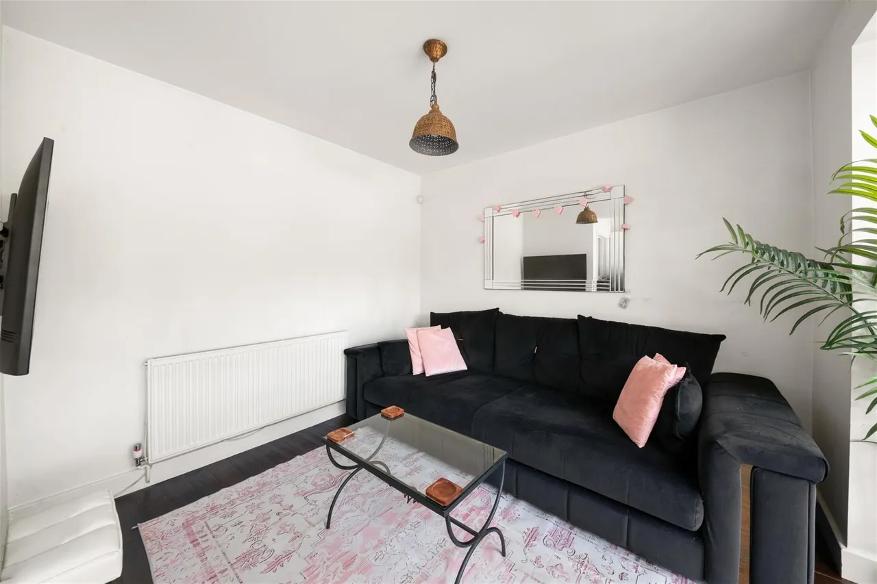 The Alders, Hounslow, photo 5