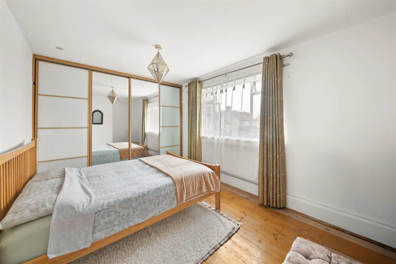 The Alders, Hounslow, photo 7