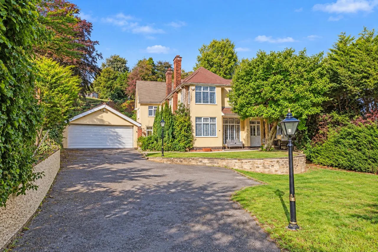 5 bed house for sale, Nottingham Road, Burton Joyce, NG14