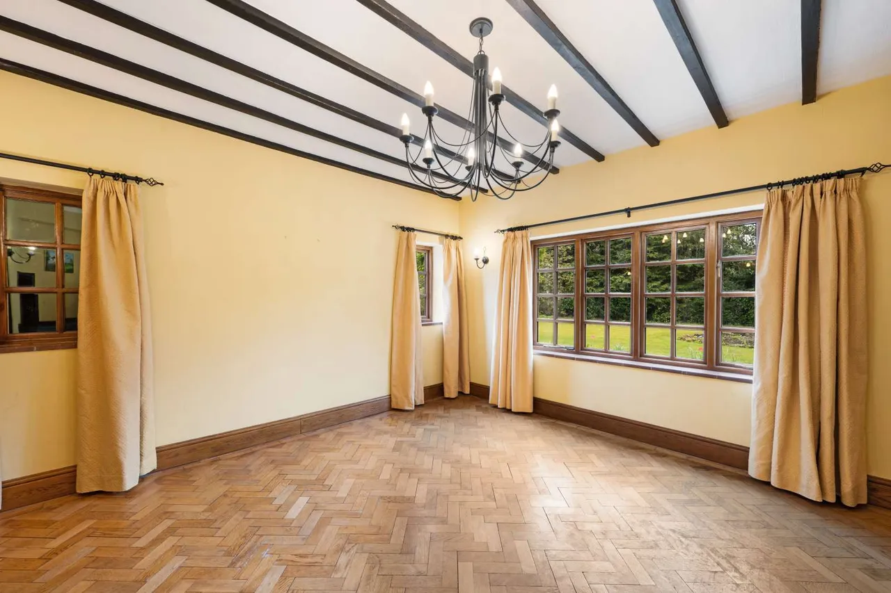 Buxton Road, Leek, Staffordshire, ST13 6NF, photo 6