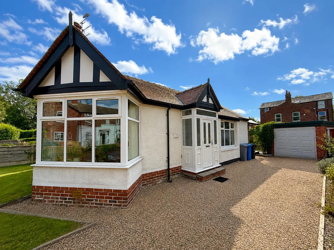 Doveston Road, Sale, M33, photo 2