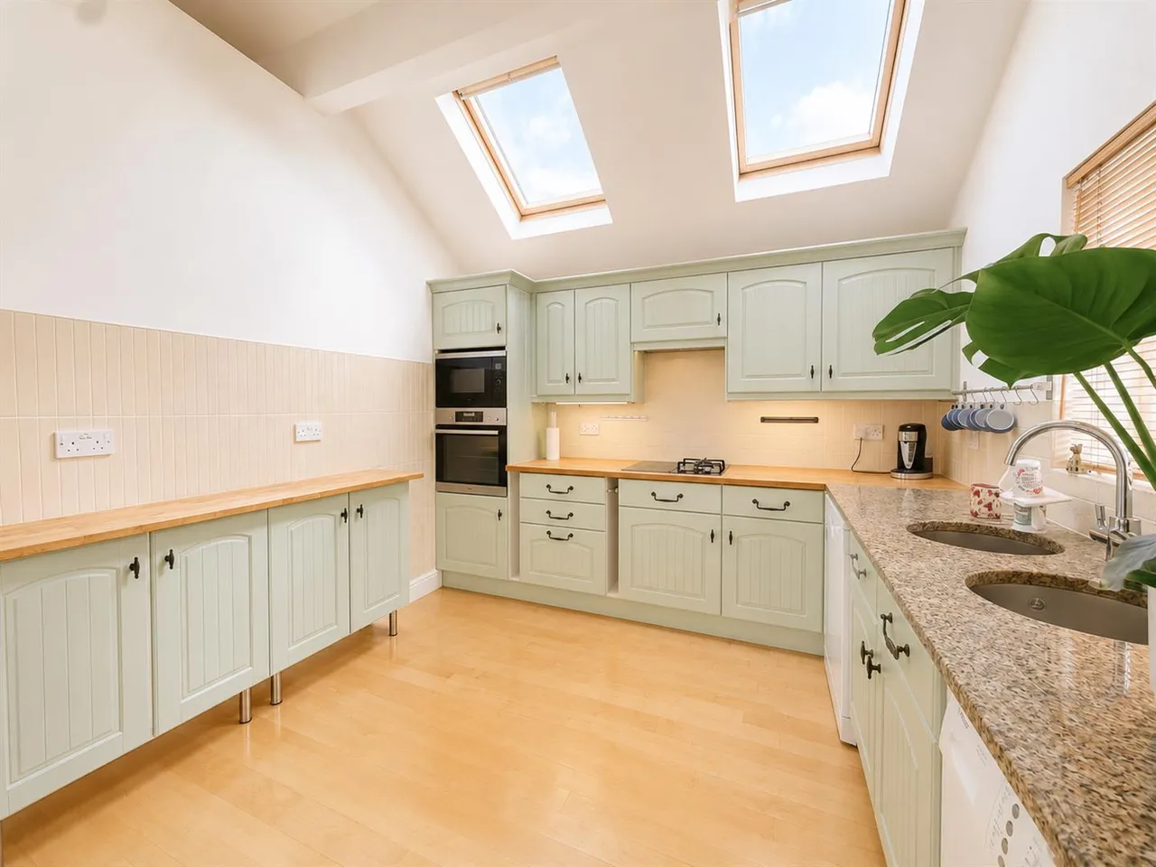 Doveston Road, Sale, M33, photo 6