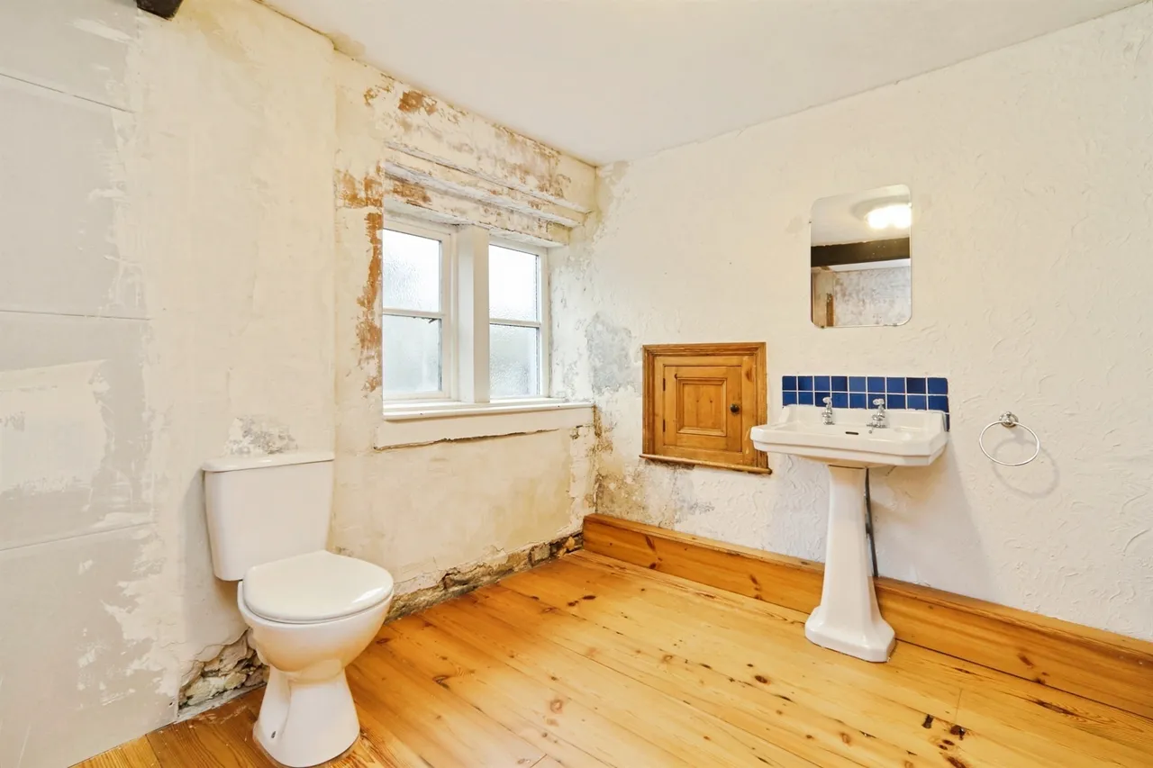 Moorside Road, BRADFORD, photo 10