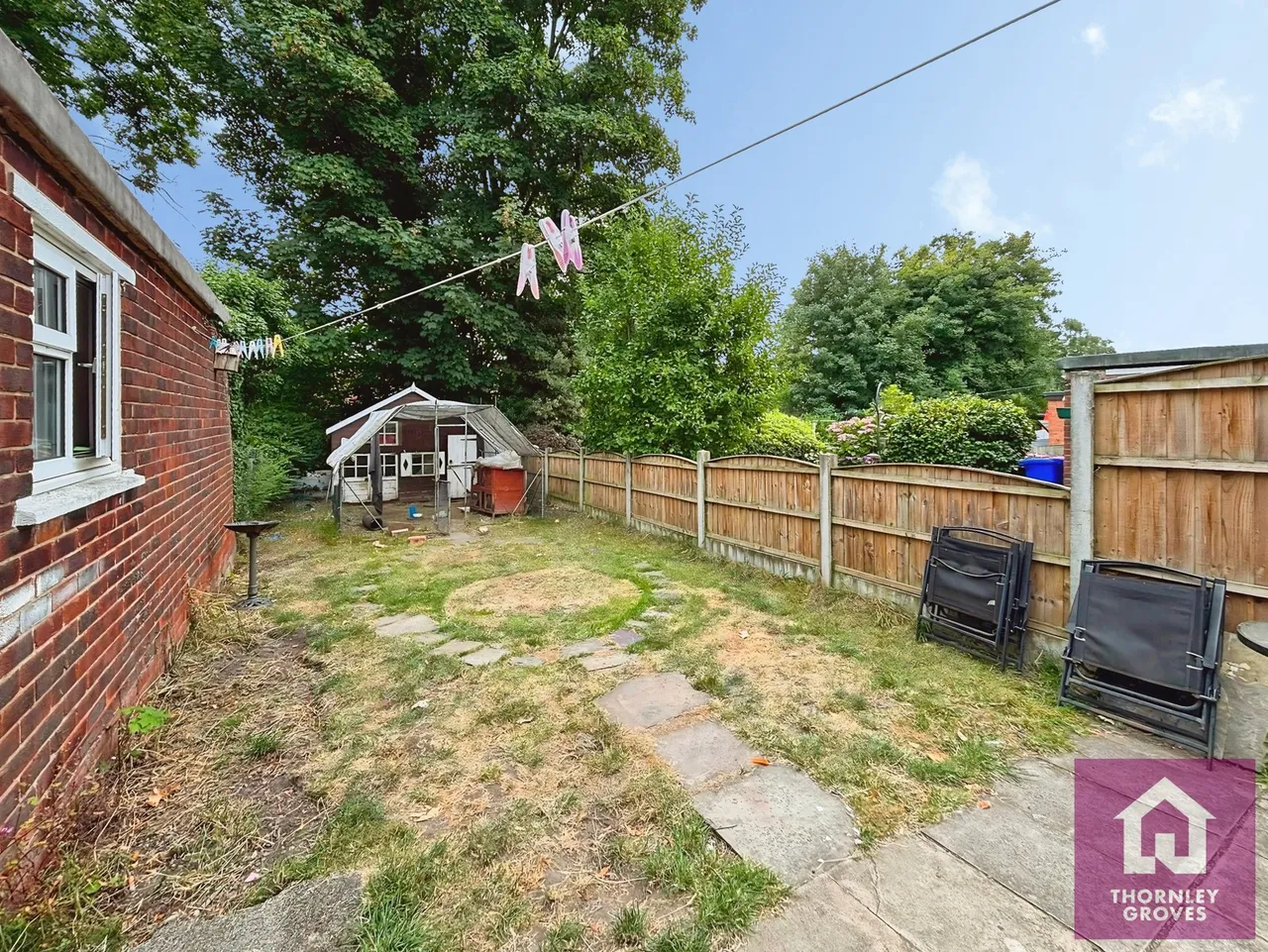 Narbonne Avenue, Eccles, M30, photo 4