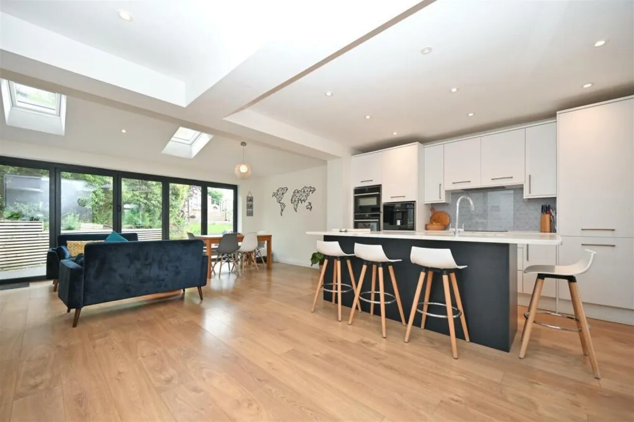 Carr Lane, Rawdon, LS19, photo 2