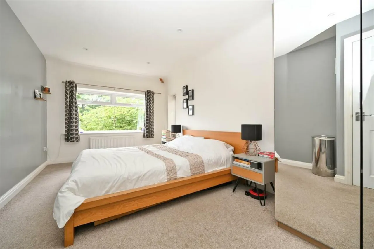Carr Lane, Rawdon, LS19, photo 12