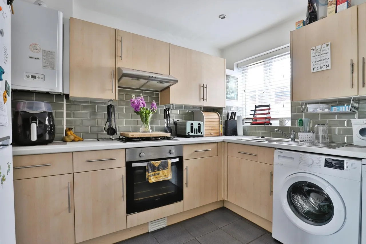Salisbury Road, Poole, BH14, photo 5