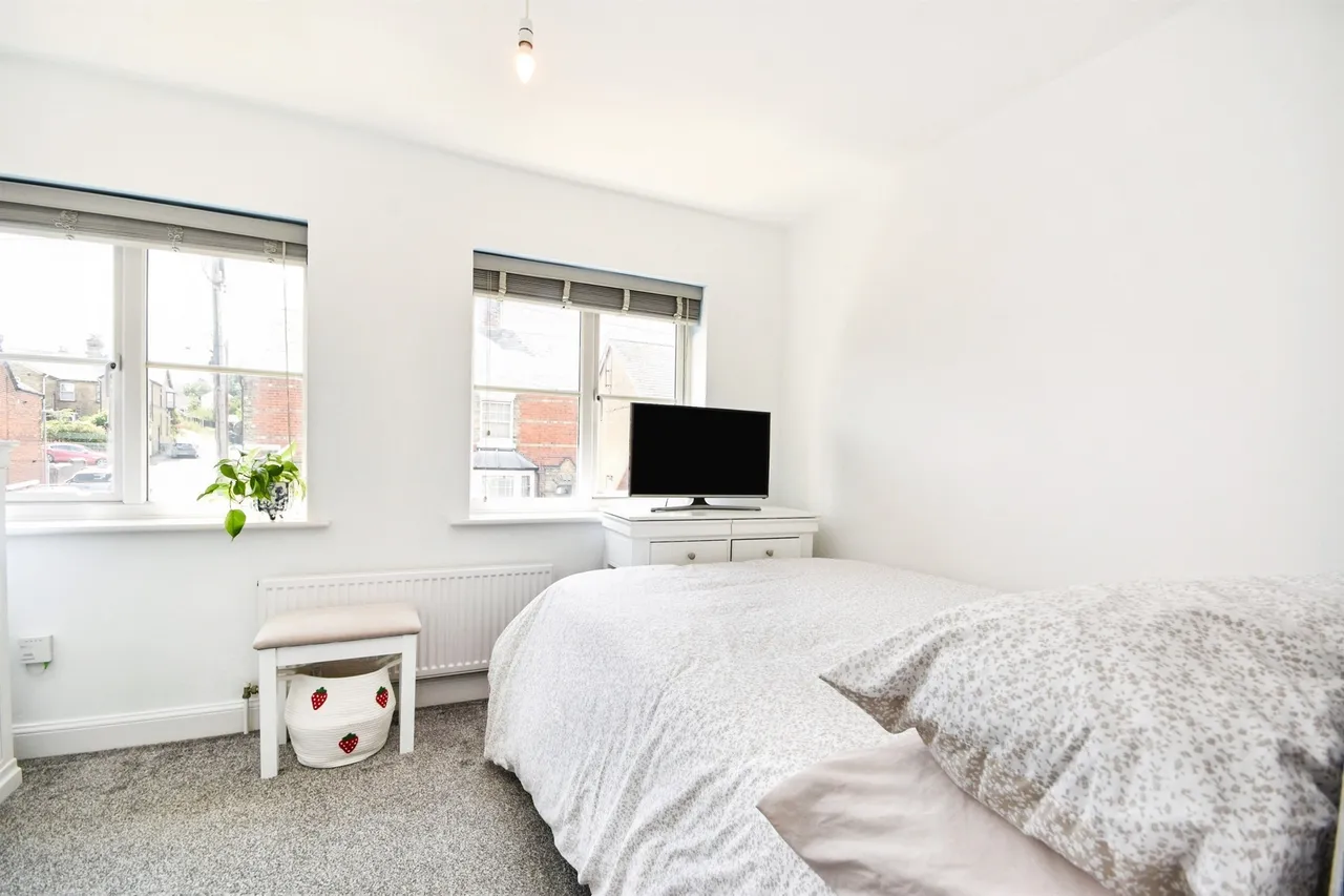 Kings Road, Halstead, photo 10