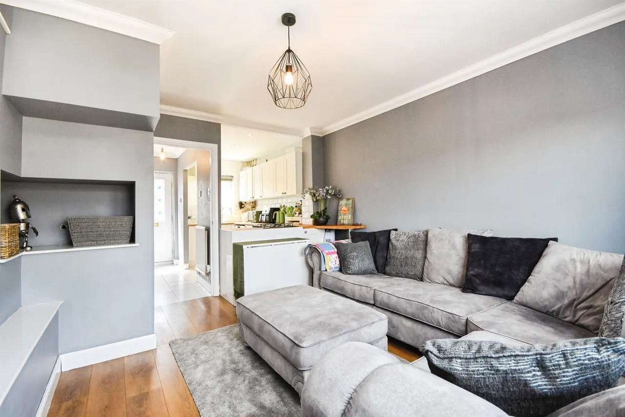 Kings Road, Halstead, photo 9