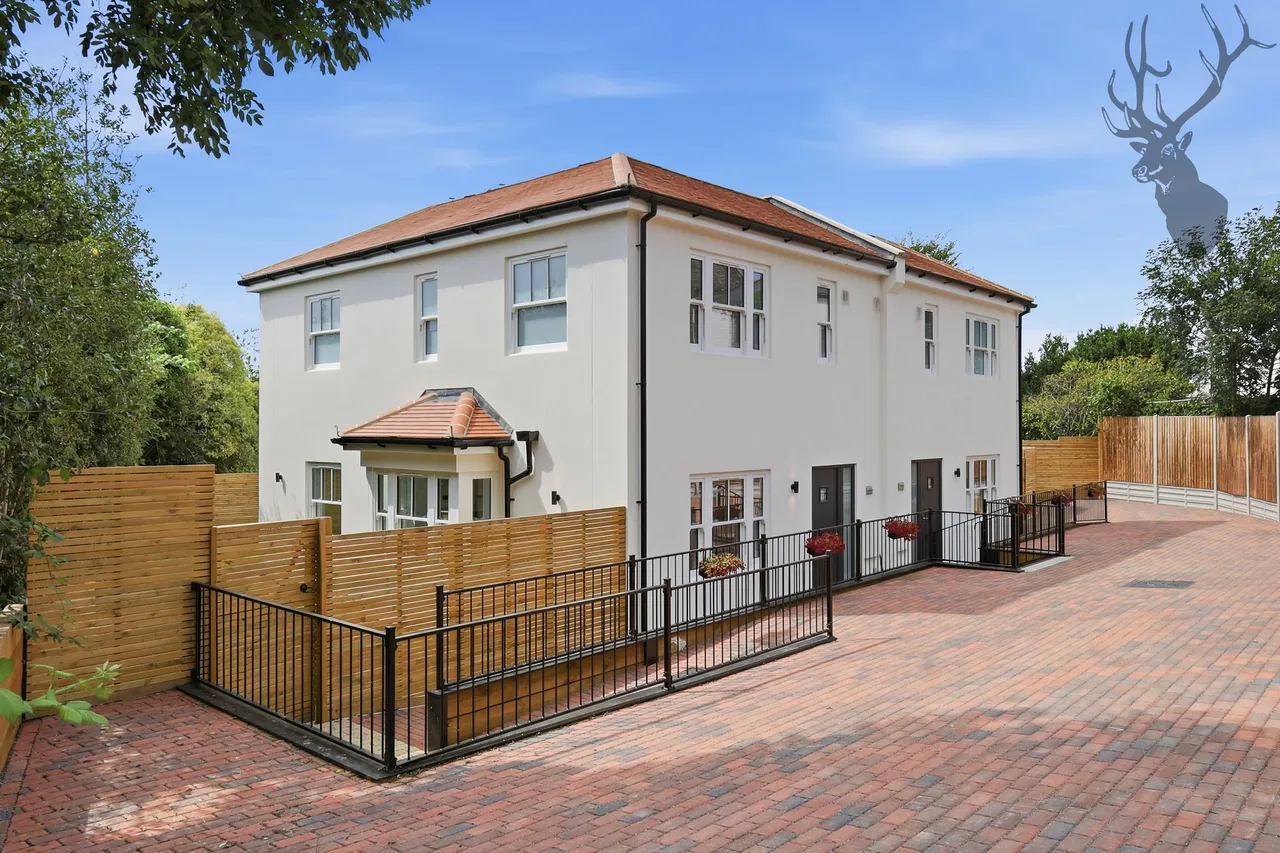 Woodford Green, IG8, photo 33