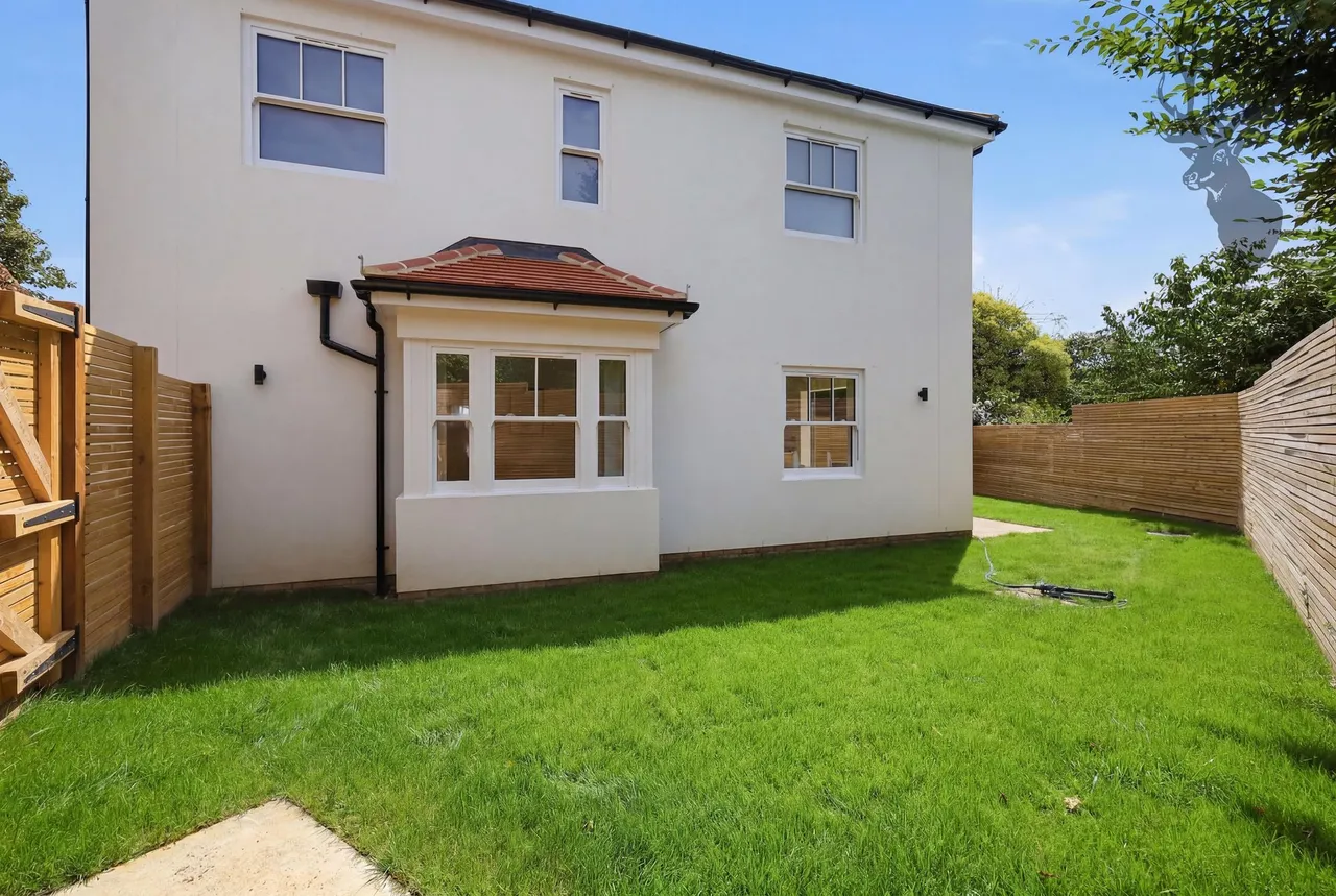 Woodford Green, IG8, photo 31