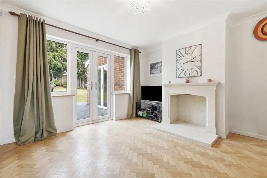 with 5 bedrooms in Sawbridgeworth, CM21, photo 5