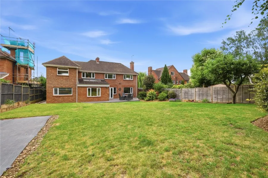 with 5 bedrooms in Sawbridgeworth, CM21, photo 10