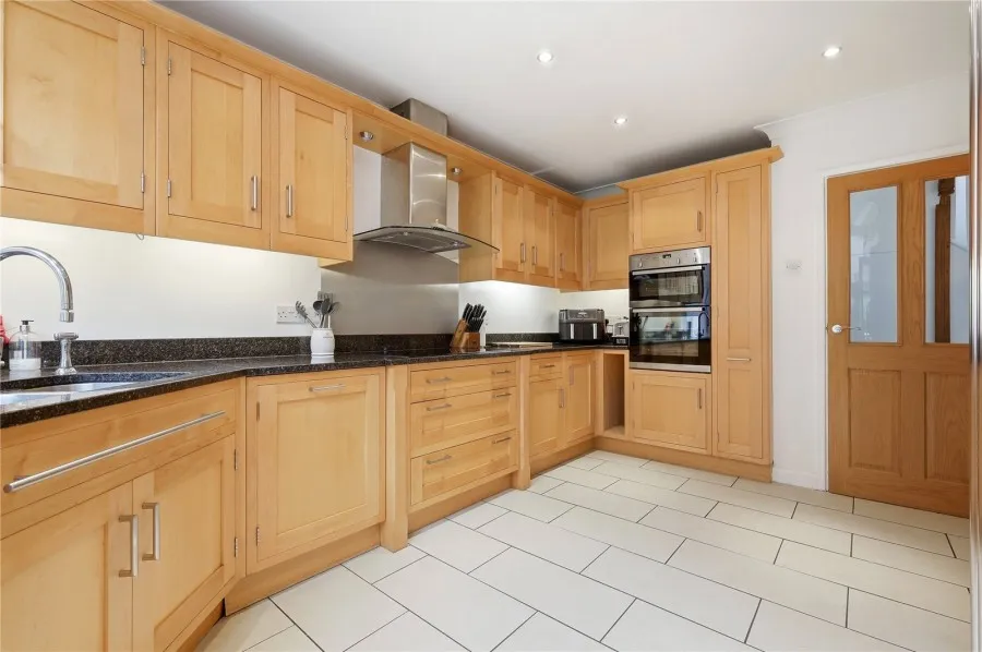 with 5 bedrooms in Sawbridgeworth, CM21, photo 23
