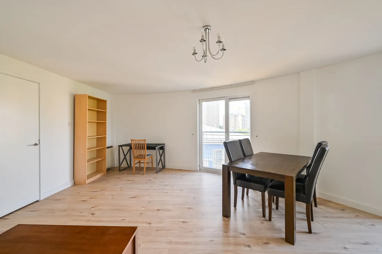 17 Fonda Court, 3 Premiere Place, London, photo 12