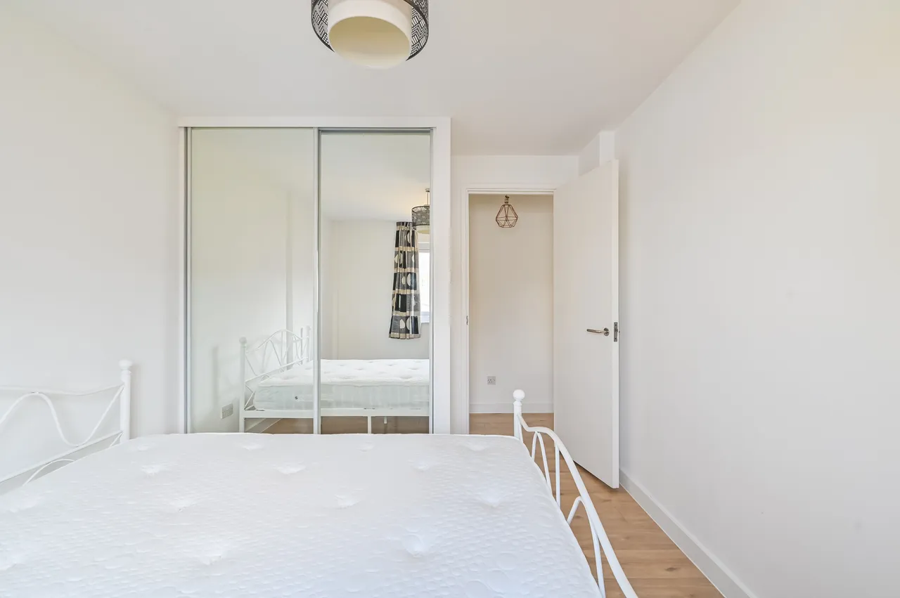17 Fonda Court, 3 Premiere Place, London, photo 8