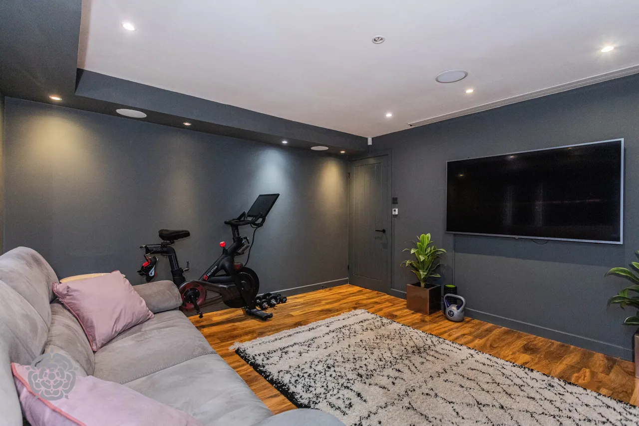Heywood Hall Road, Heywood, OL10 4UZ, photo 8