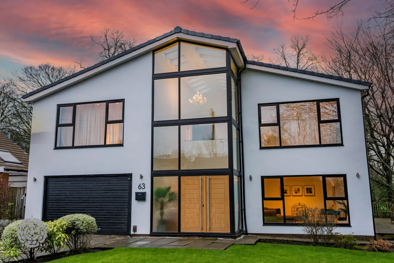 5 bed house for sale — Heywood Hall Road, Heywood, OL10 4UZ