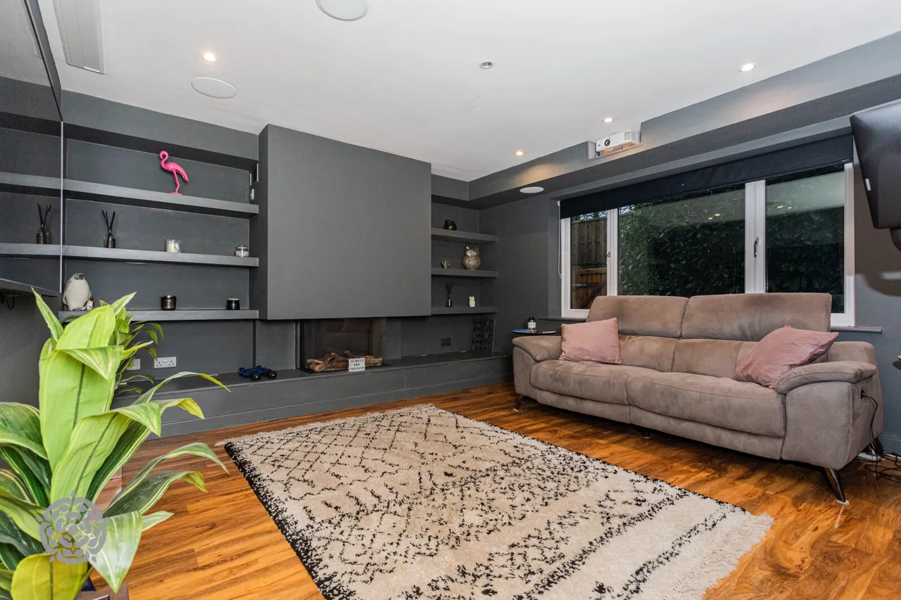 Heywood Hall Road, Heywood, OL10 4UZ, photo 7