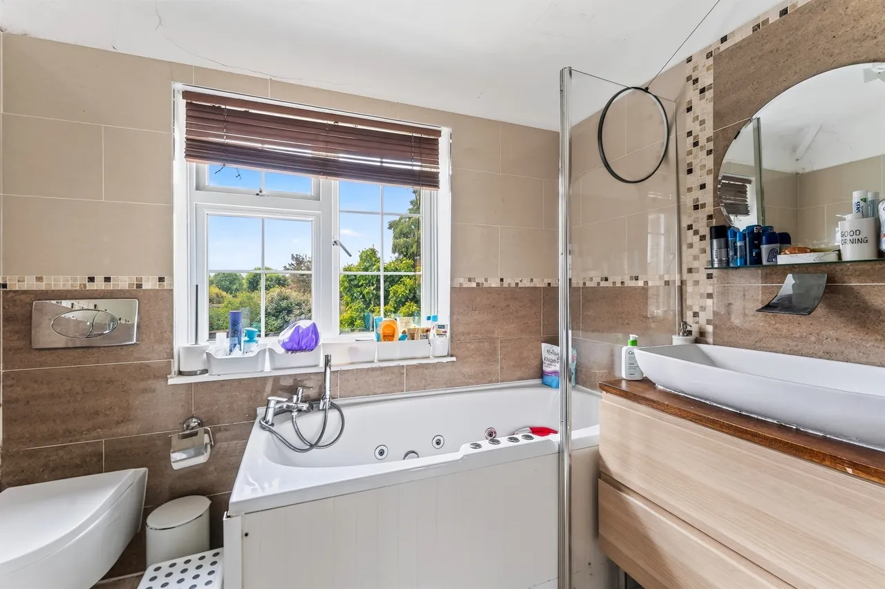 Lessness Road, Morden, SM4, photo 20