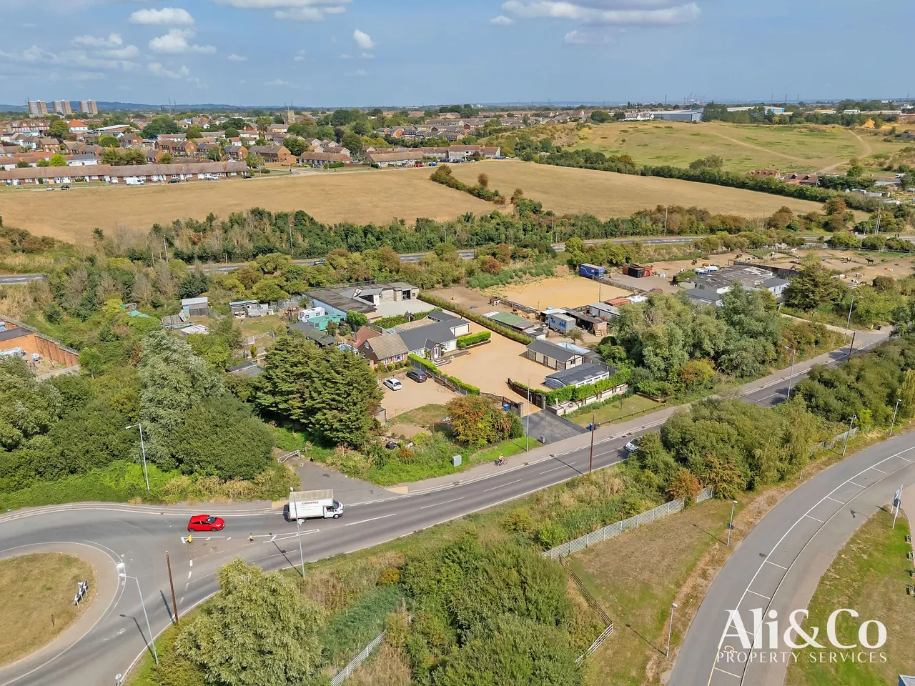 Marshfoot Road, Grays, Essex, RM16 4LU, photo 4