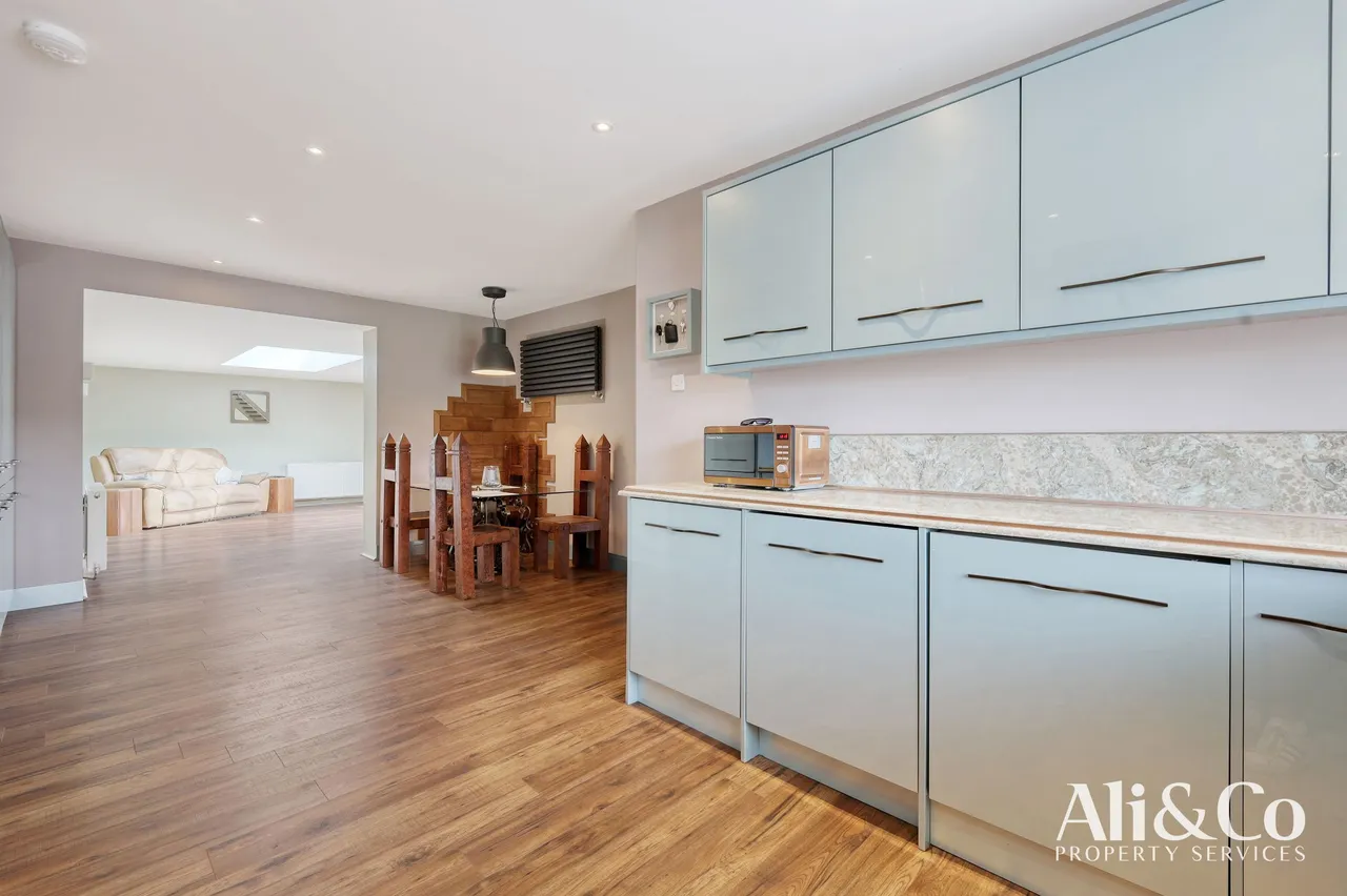 Marshfoot Road, Grays, Essex, RM16 4LU, photo 13