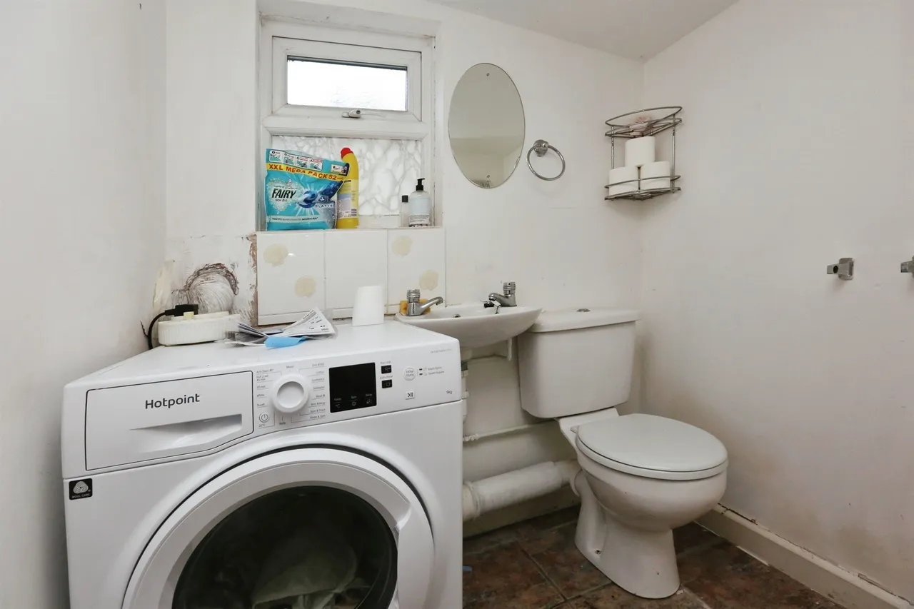 Cotton Close, Bishopstoke, SO50, photo 11