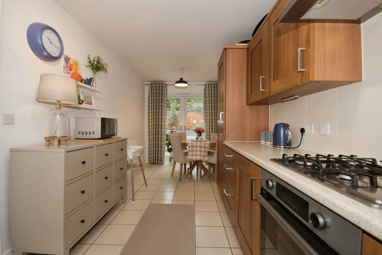 Hanover Close, Forest Town, Mansfield, Nottinghamshire, NG19, photo 4