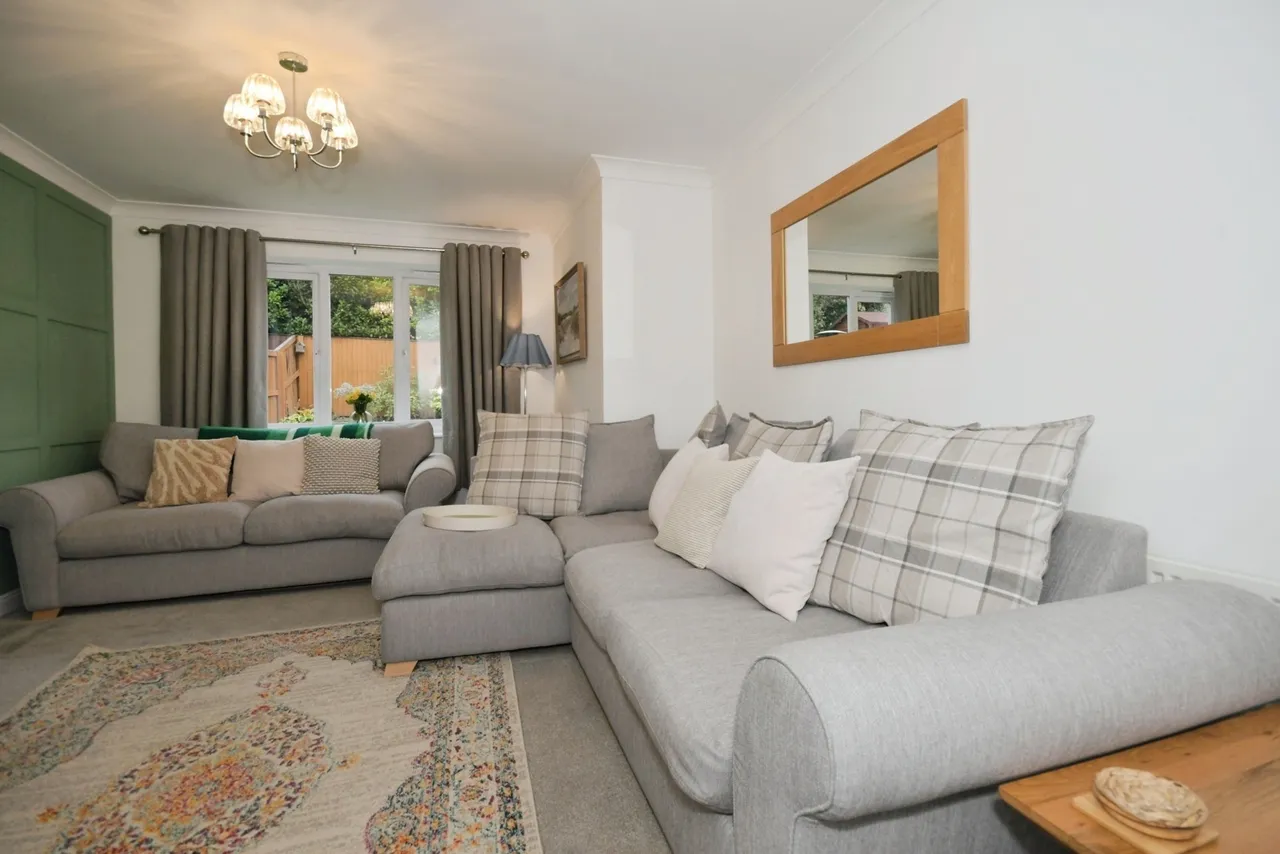 Hanover Close, Forest Town, Mansfield, Nottinghamshire, NG19, photo 3