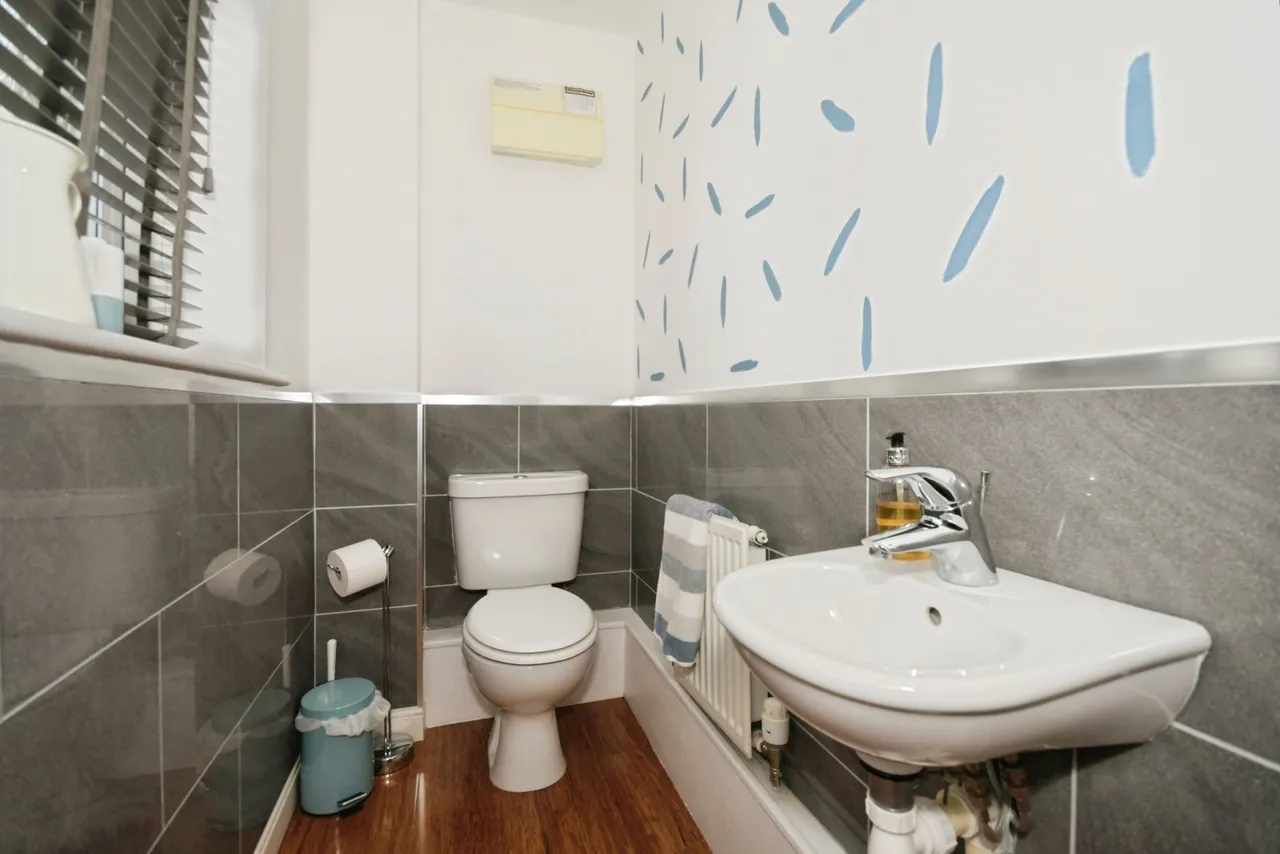 Hanover Close, Forest Town, Mansfield, Nottinghamshire, NG19, photo 9