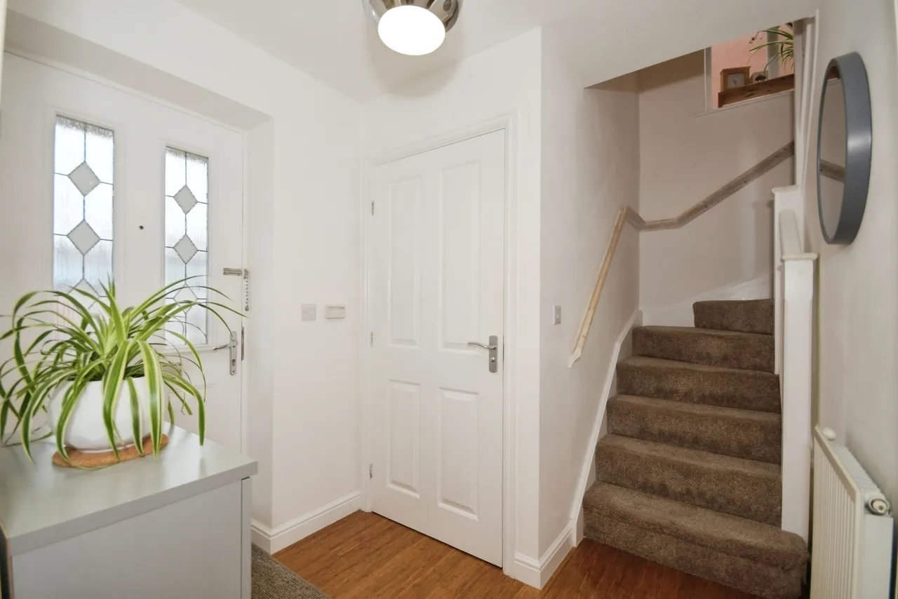 Hanover Close, Forest Town, Mansfield, Nottinghamshire, NG19, photo 12