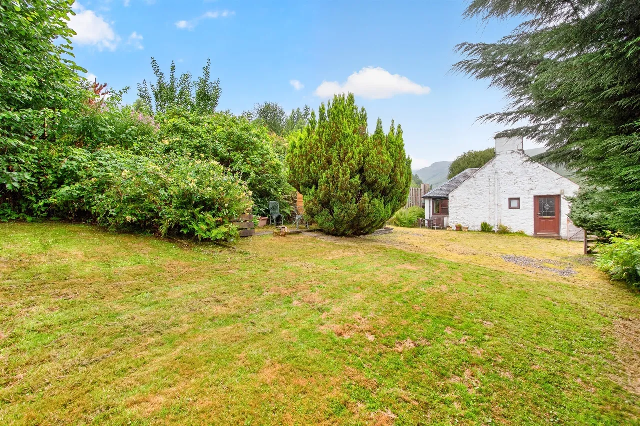 Lochearnhead, FK19, photo 18