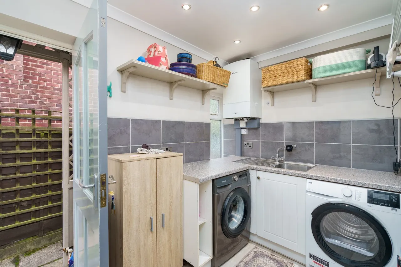 Dale Road, Marple, SK6, photo 11