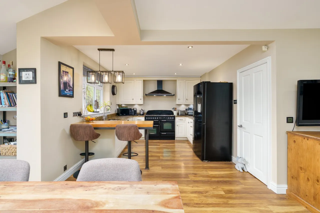 Dale Road, Marple, SK6, photo 5