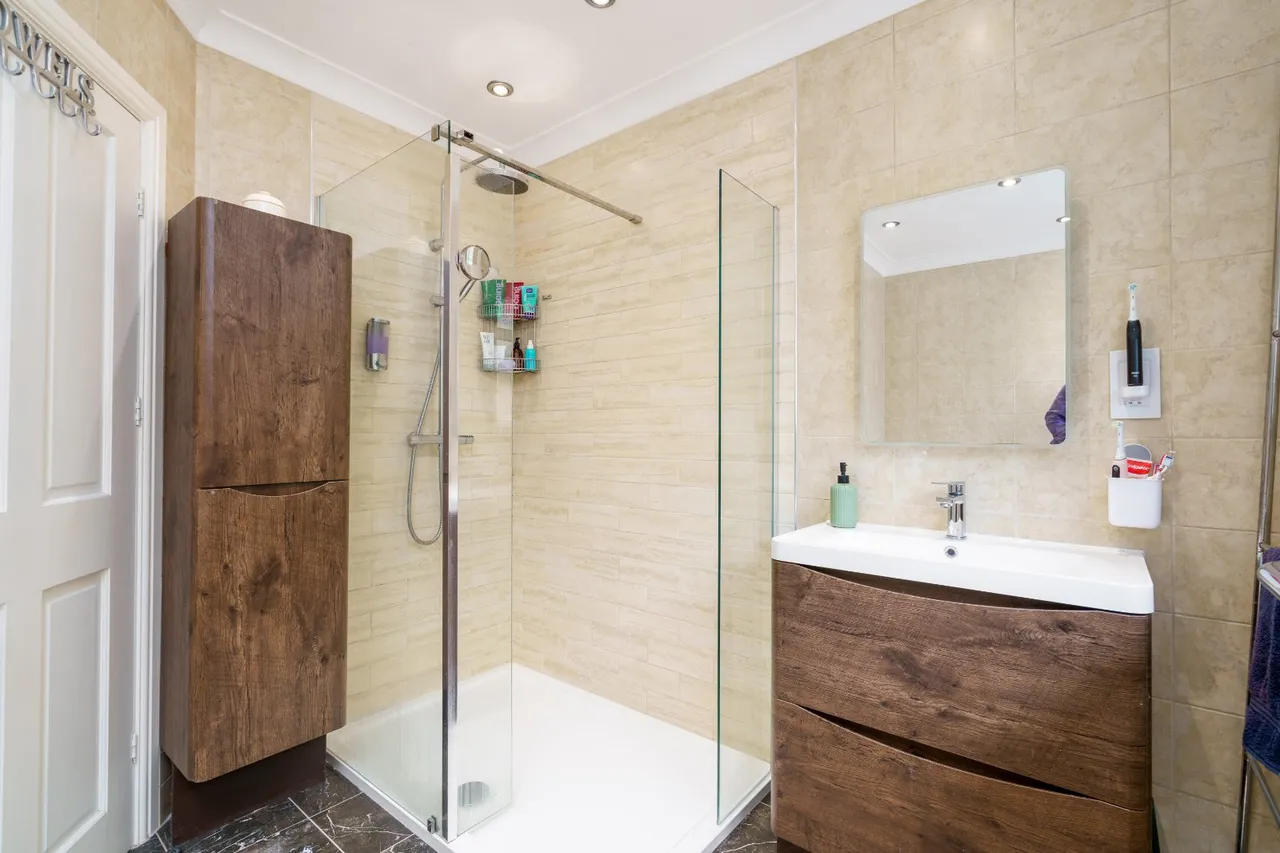 Dale Road, Marple, SK6, photo 20