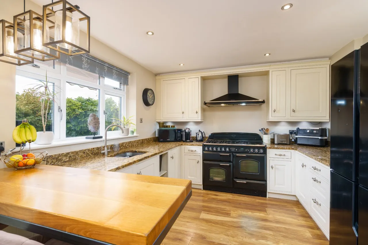 Dale Road, Marple, SK6, photo 6