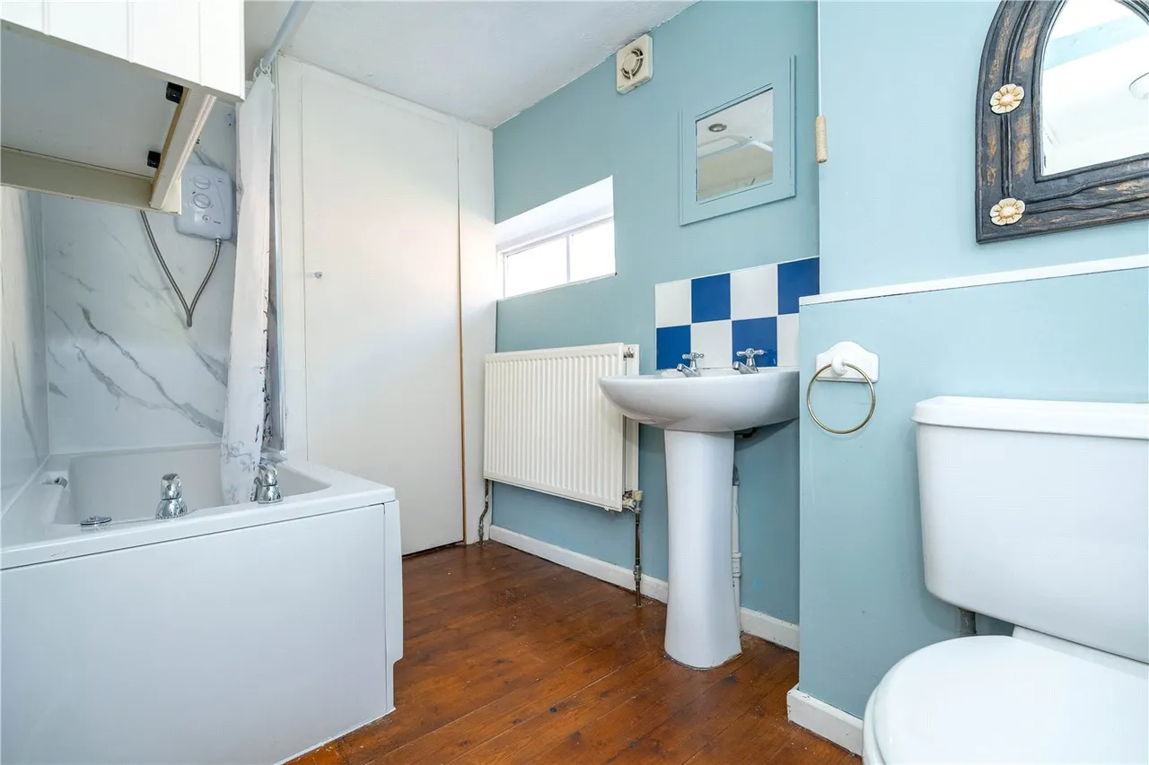 Bridge Street, Deeping St. James, PE6, photo 11