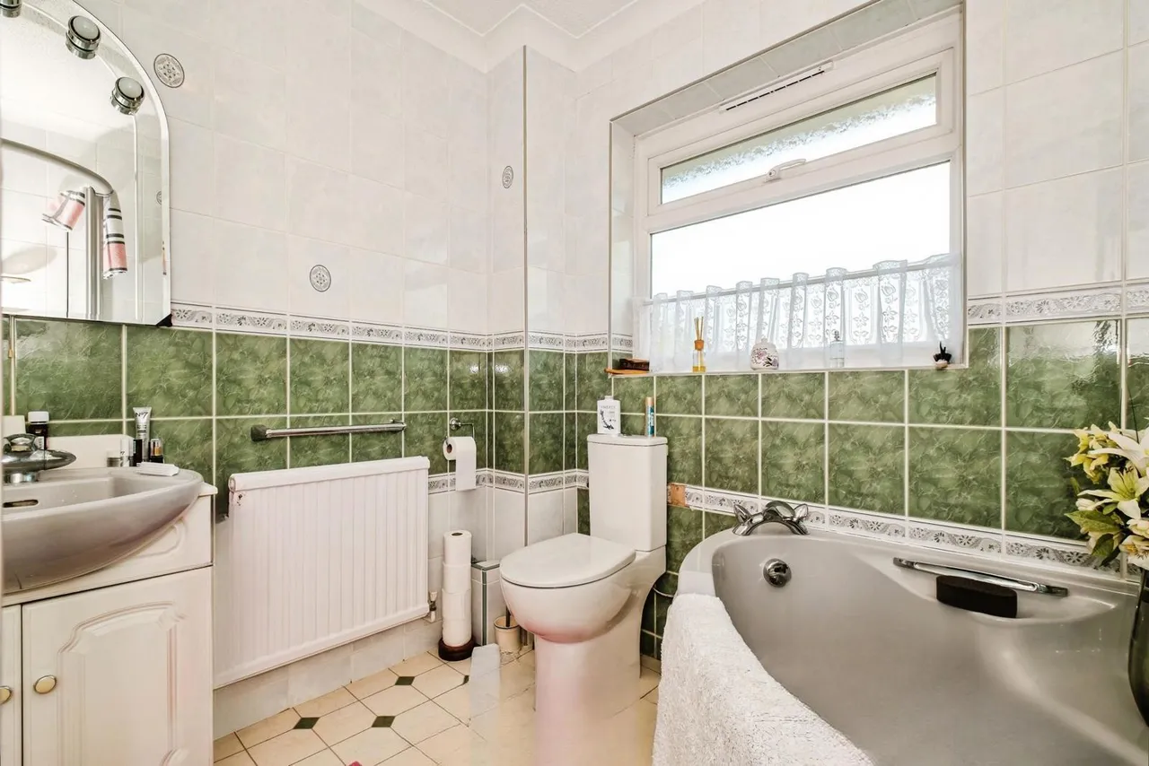 Newland Road, Upper Beeding, BN44, photo 15