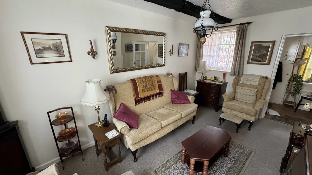 North Row, BA12, photo 5