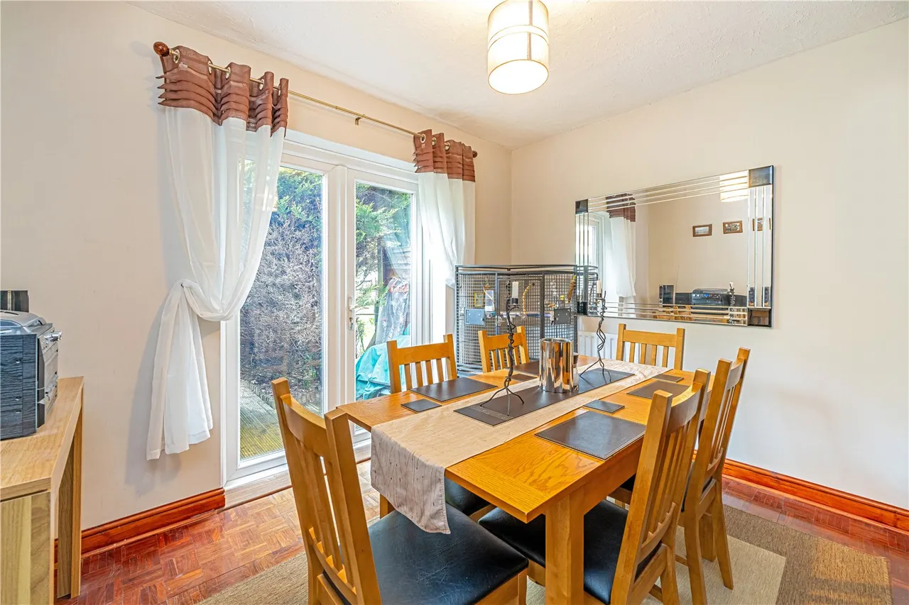Dean Road, Hampton, Middlesex, TW12 1AQ, photo 3