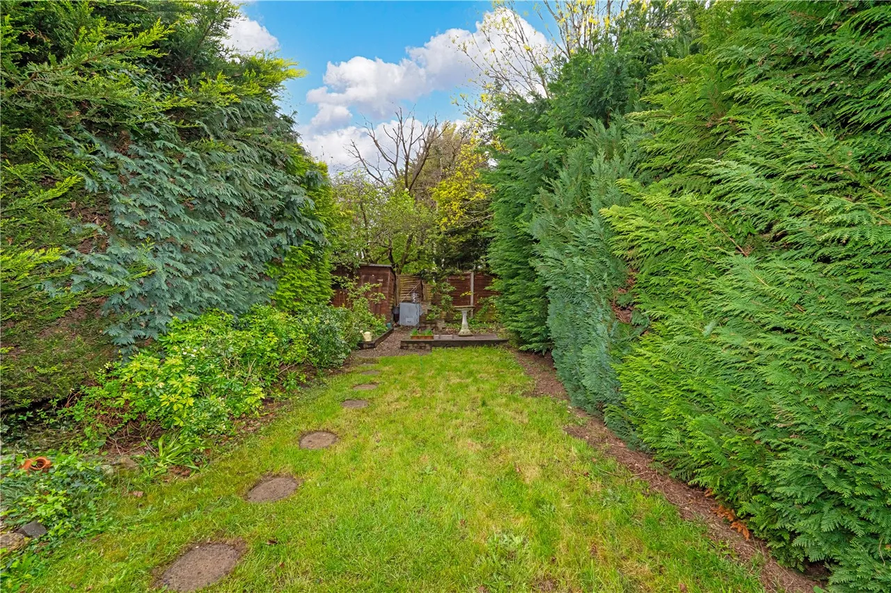 Dean Road, Hampton, Middlesex, TW12 1AQ, photo 7