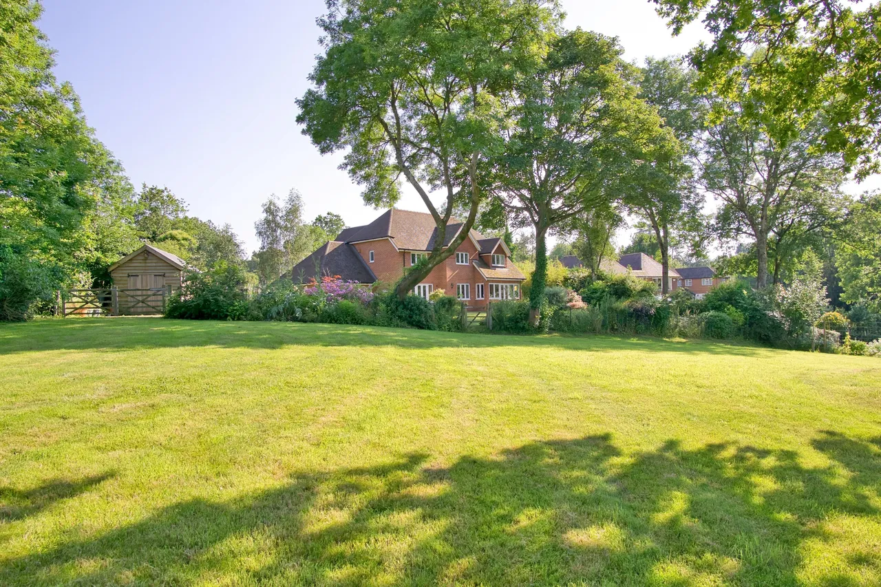 Boundstone Road, Farnham, GU10, photo 8