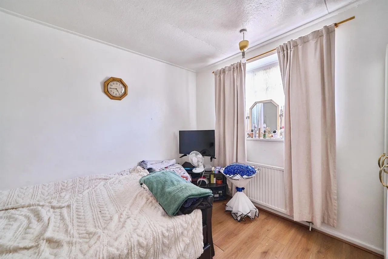 Whiting Avenue, Barking, IG11, photo 5
