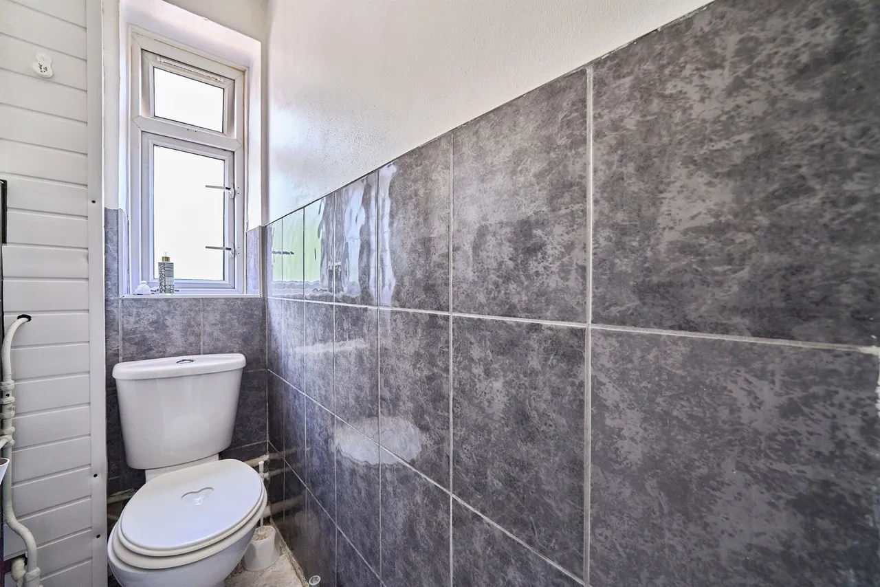 Whiting Avenue, Barking, IG11, photo 8