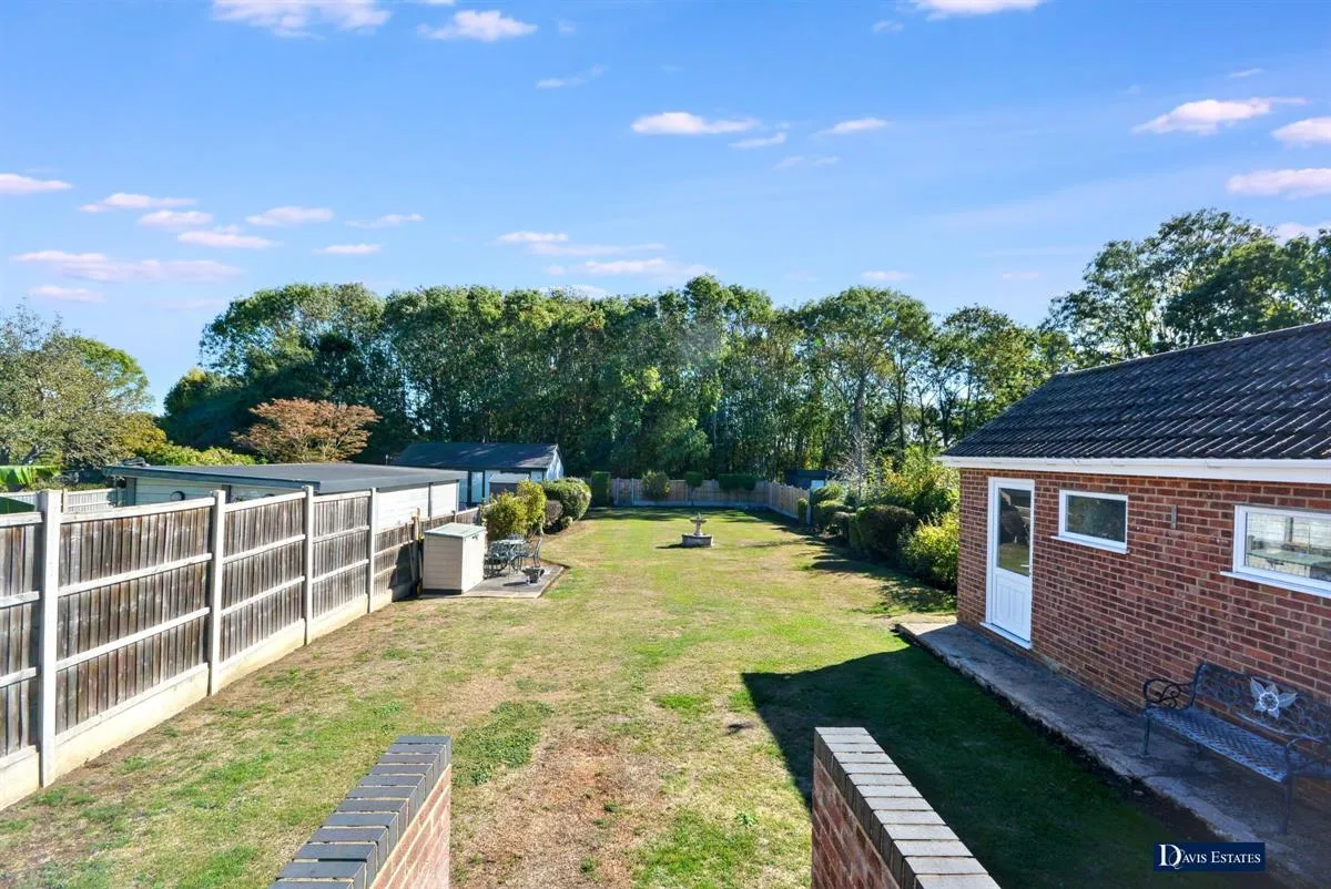 Wingletye Lane, Borders of Emerson Park, photo 4
