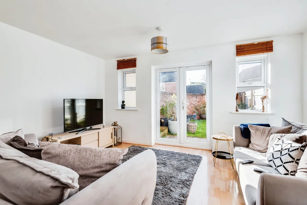 Sandbourne Road, Swindon, Wiltshire, SN25, photo 14