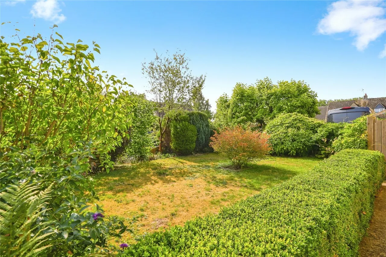 Gorse Meadow, Bourton-on-the-water, GL54, photo 5