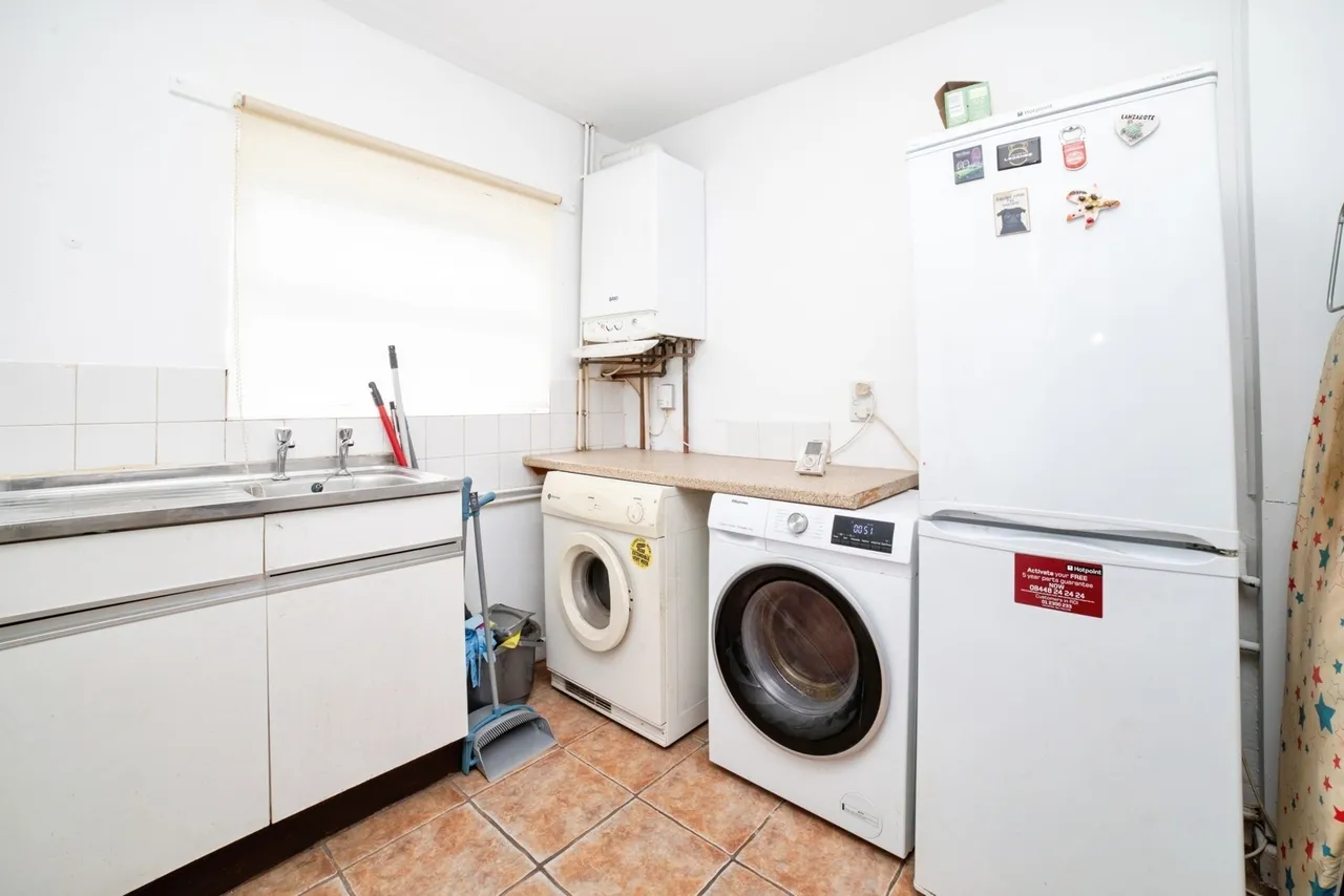 Third Avenue, Rainworth, Mansfield, Nottinghamshire, NG21, photo 11