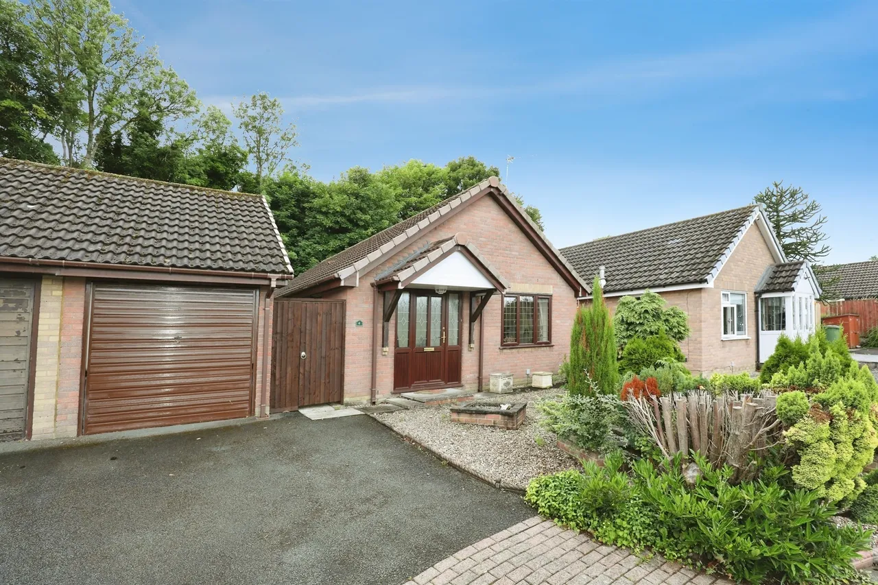 2 bed house for sale, Foxes Fold, Northwich, CW8